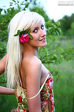 Teen picture gallerys with pink flowers